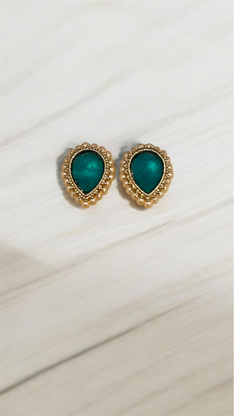 Reyah Studs