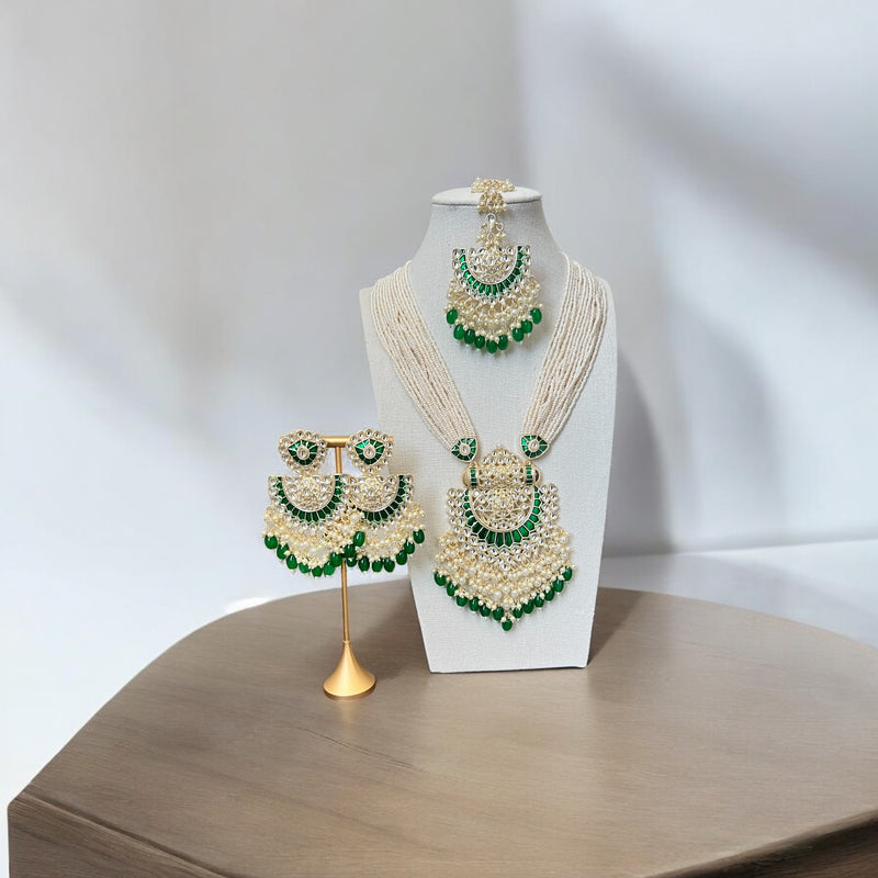 Kaliyani  Necklace Set